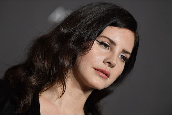 Lana del Rey perd sa voix, sa tournée européenne annulée Lana del Rey perd sa voix, sa tournée européenne annulée